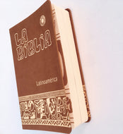 Biblia Latinoamericana Tamaño Mediano Imitacion piel sin Indices~Cafe